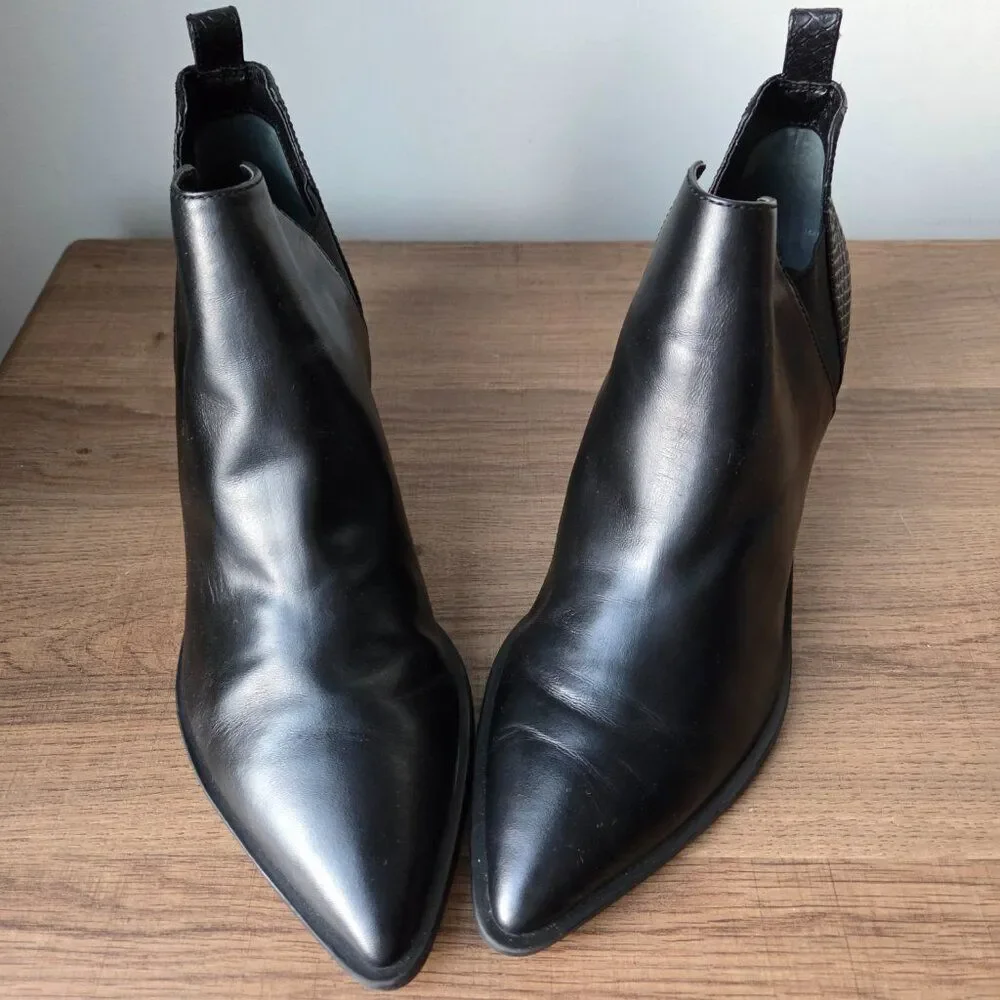 EUC DOLCE VITA BLACK LEATHER POINTY BOOTIES SIZE 10 WOMENS
